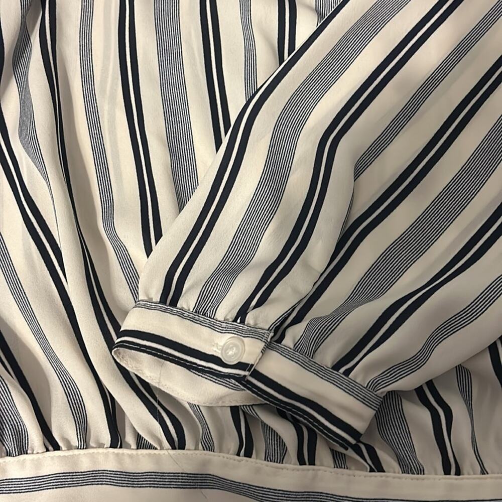 Loft Navy and White Stripe Faux Wrap Blouse Top 3/4 Sleeves Size Medium - Picture 6 of 8